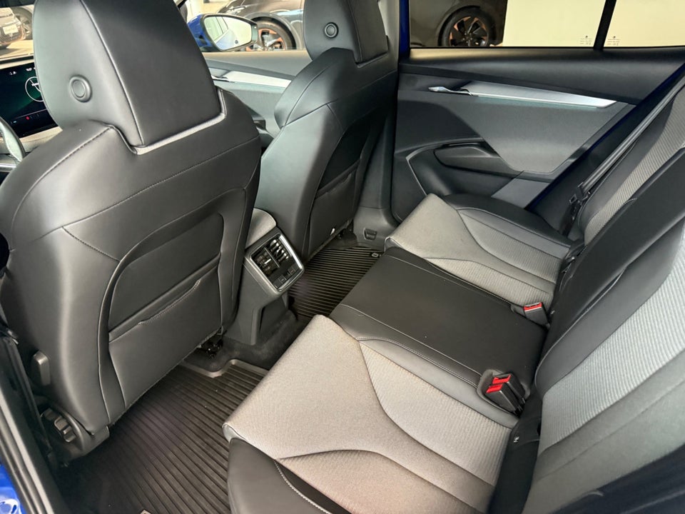 Skoda Enyaq 80x iV 5d