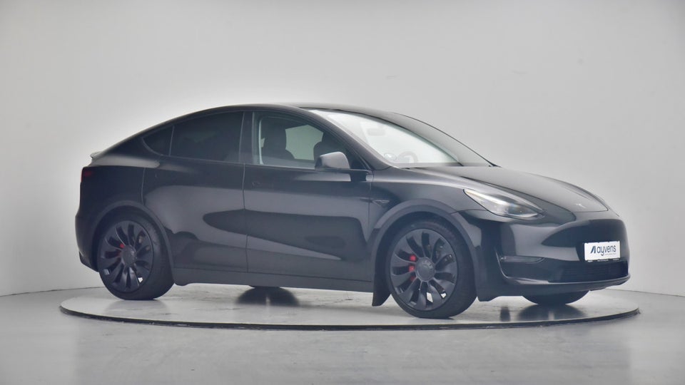Tesla Model Y Long Range AWD 5d
