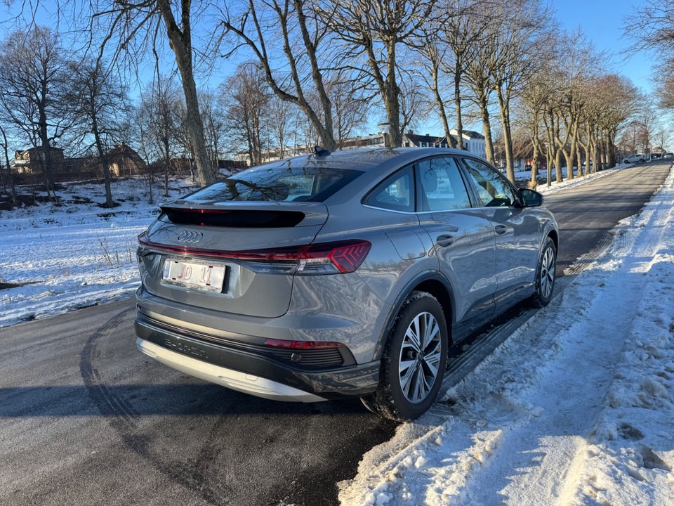 Audi Q4 e-tron 35 Advanced 5d