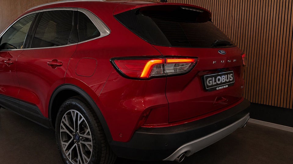 Ford Kuga 2,5 PHEV Titanium X CVT 5d