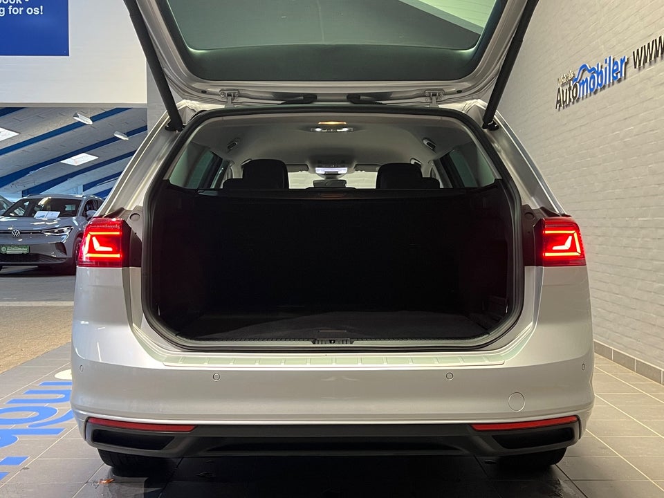 VW Passat 2,0 TDi 122 Business Variant DSG 5d