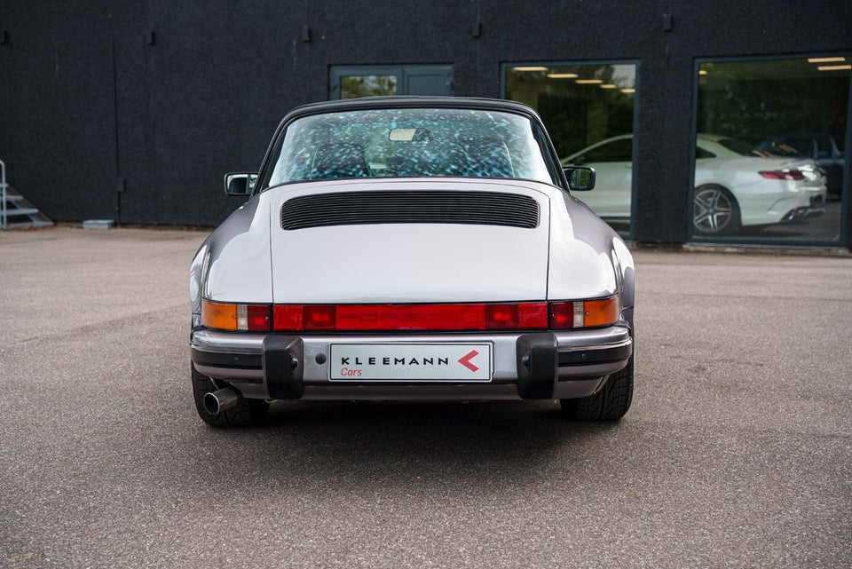 Porsche 911 3,2 Carrera Targa Commemorative Edition 2d