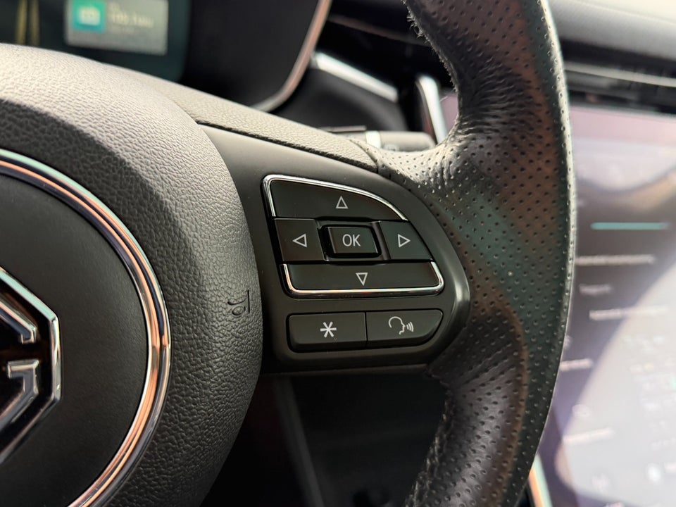 MG Marvel R Performance 5d