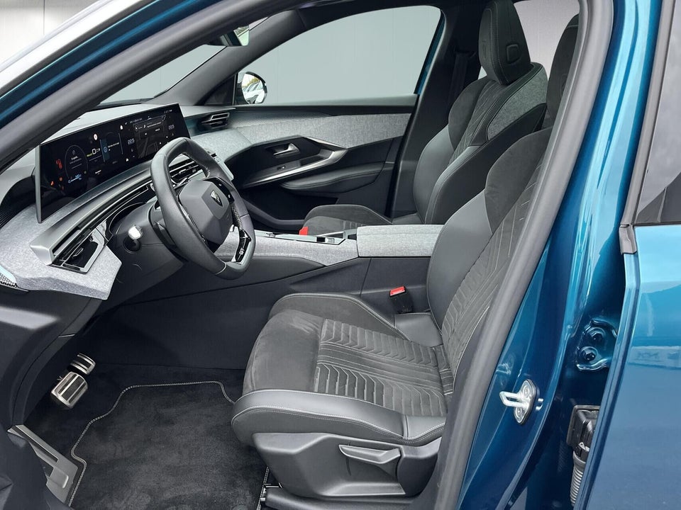 Peugeot e-5008 77 GT Pack 7prs 5d