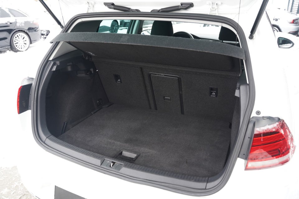 VW Golf VII 1,6 TDi 115 Comfortline DSG 5d