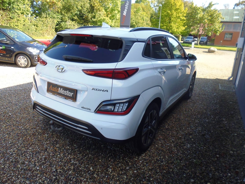 Hyundai Kona 64 EV Advanced 5d
