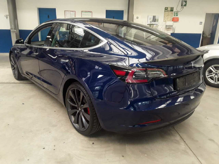 Tesla Model 3 Performance AWD 4d