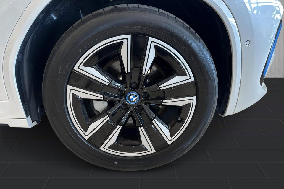 BMW iX3 Charged M-Sport 5d