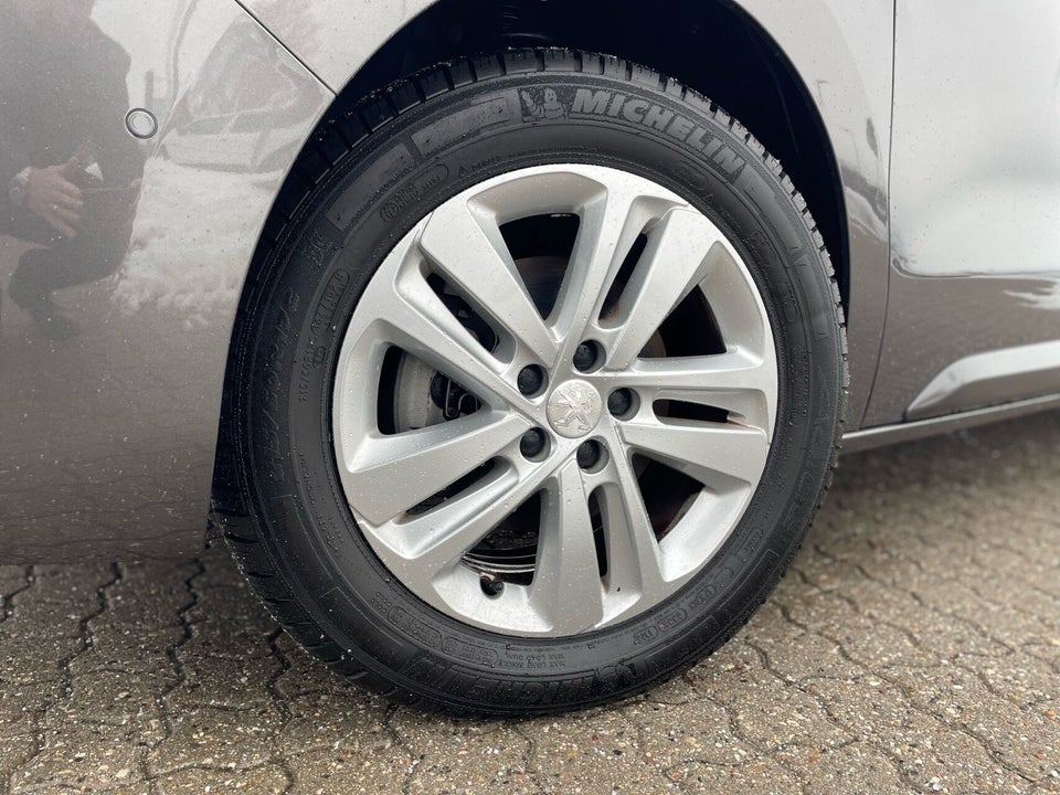 Peugeot e-Expert 75 L2 Ultimate Van