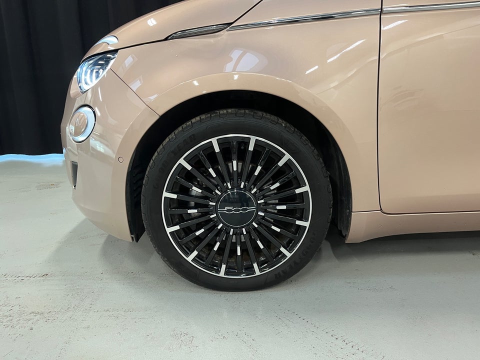 Fiat 500e 42 la Prima Sky 3d