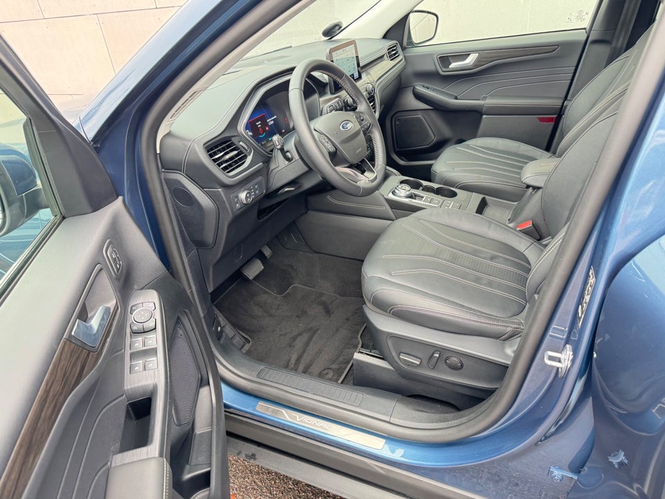 Ford Kuga 2,5 PHEV Vignale CVT 5d