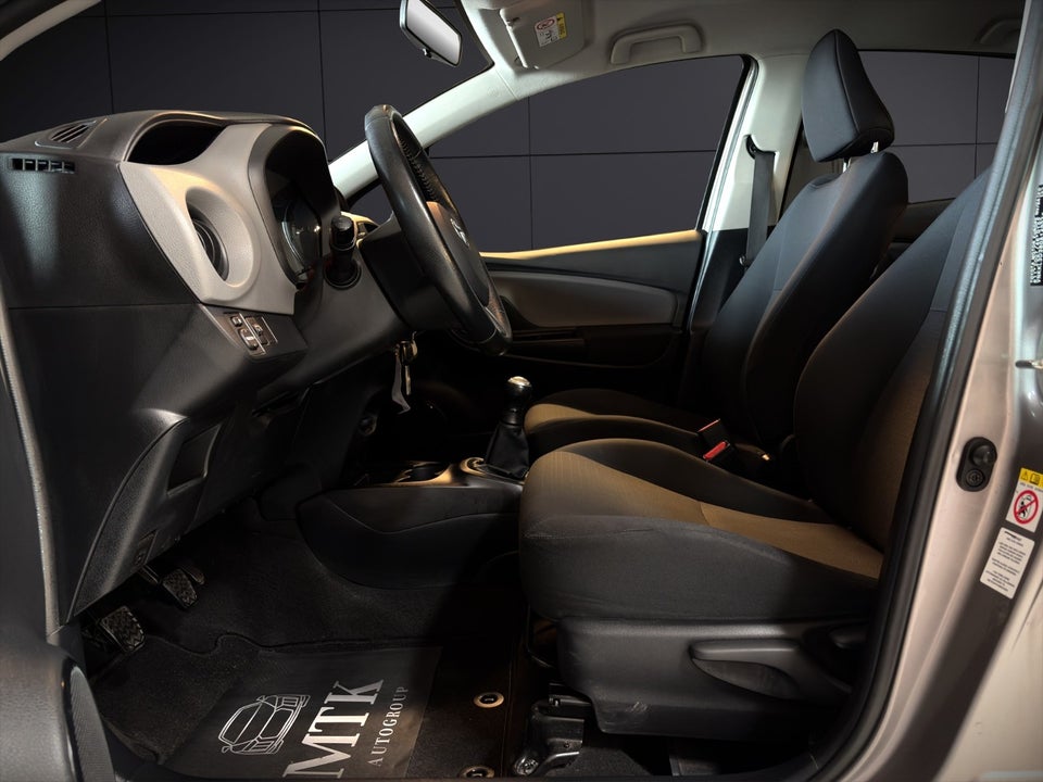 Toyota Yaris 1,0 VVT-i T1 Style 5d