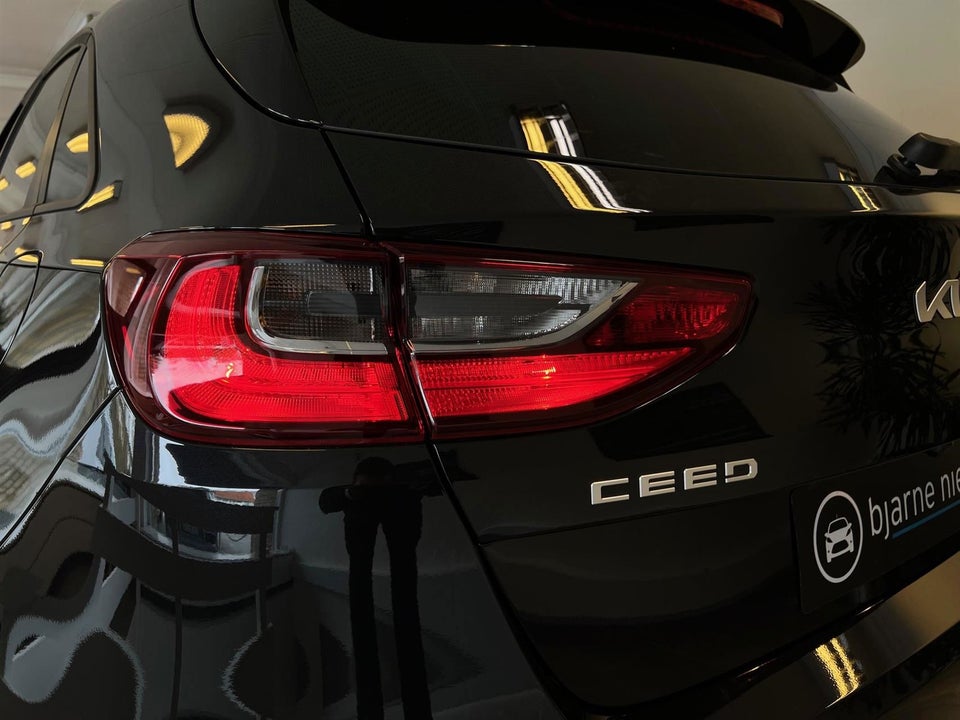 Kia Ceed 1,0 T-GDi Prestige 5d