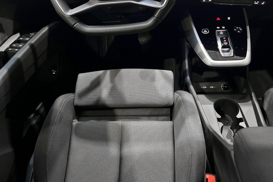 Audi Q4 e-tron 40 Progress 5d