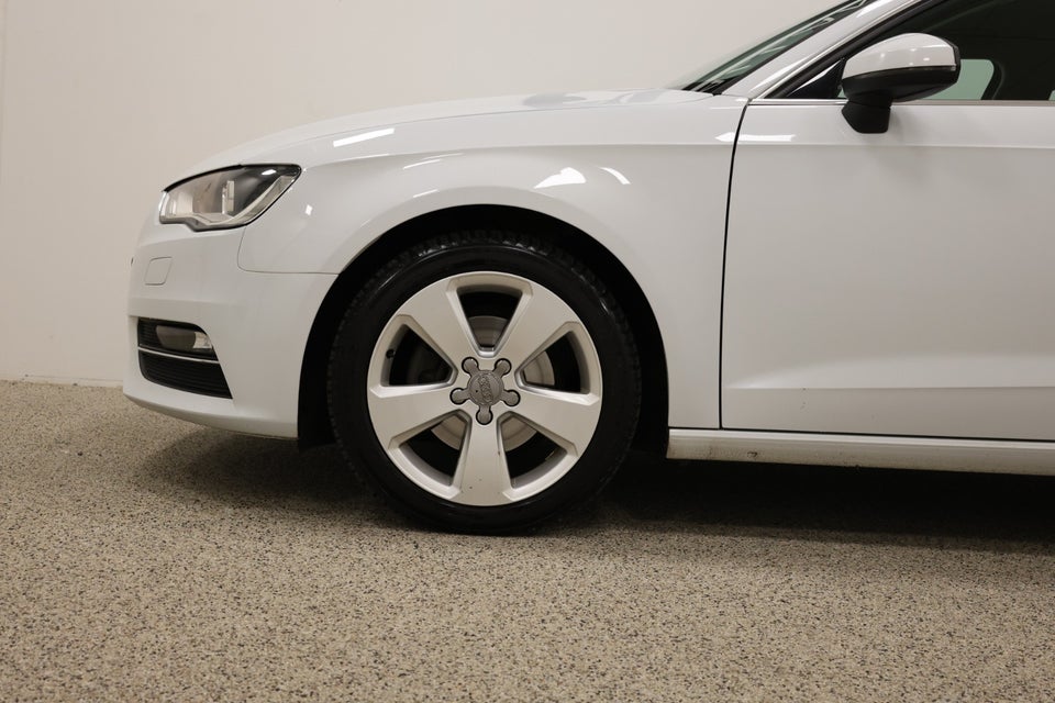 Audi A3 1,6 TDi Ambition Sportback 5d