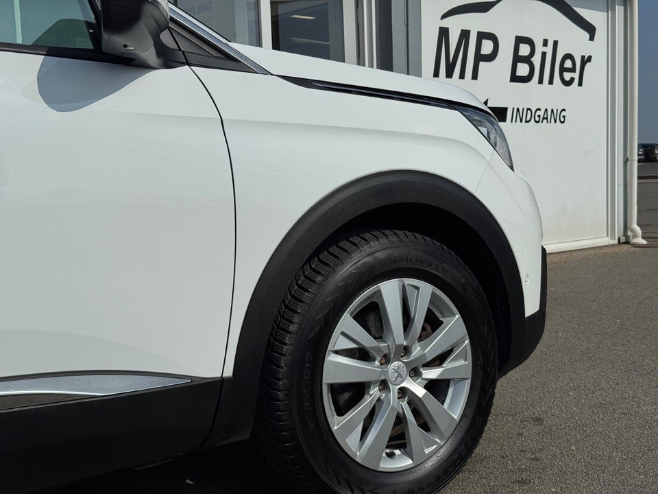 Peugeot 5008 1,6 BlueHDi 120 Active 7prs 5d