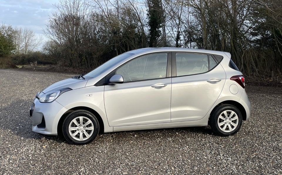 Hyundai i10 1,0 Touch 5d