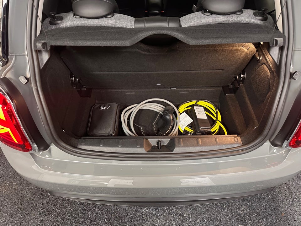 MINI Cooper SE Experience 3d