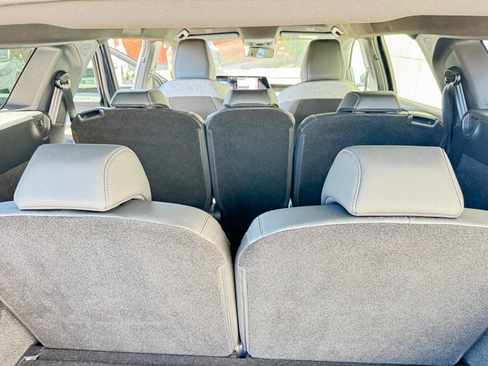 Peugeot e-5008 77 Allure 7prs 5d