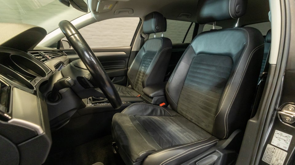 VW Passat 2,0 TDi 150 Elegance+ Variant DSG 5d