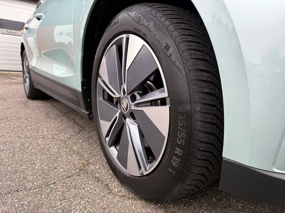 Skoda Enyaq 80 iV Design Selection Suite 5d