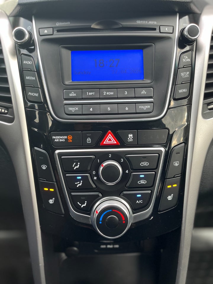 Hyundai i30 1,6 GDi Style Eco 5d