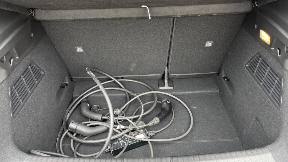 Renault Megane E-Tech 60 Techno+ 5d