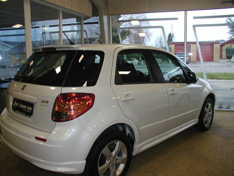 Suzuki SX4 1,6 CombiBack Style 5d