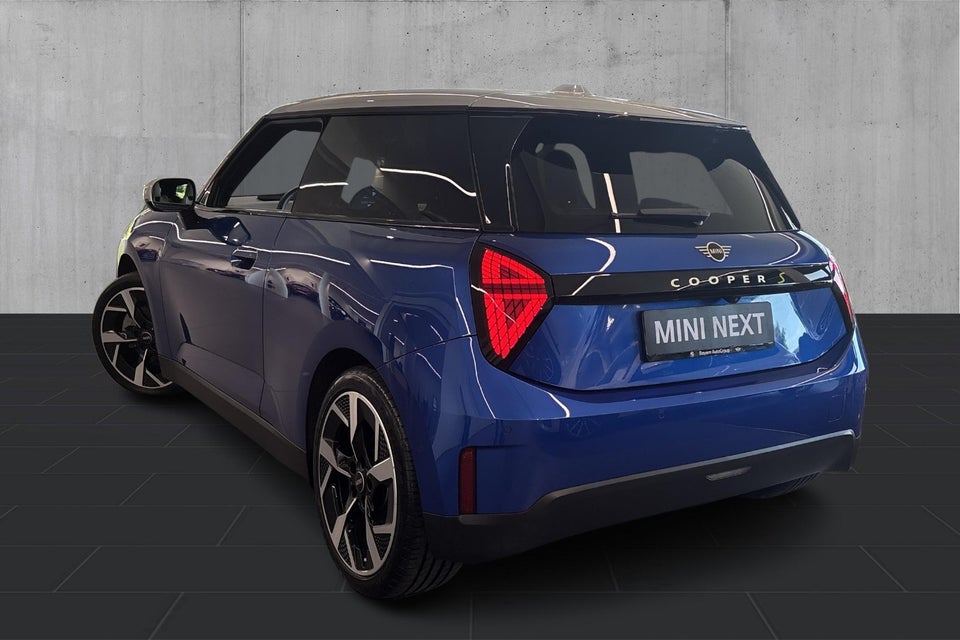 MINI Cooper SE Favoured Trim M 3d