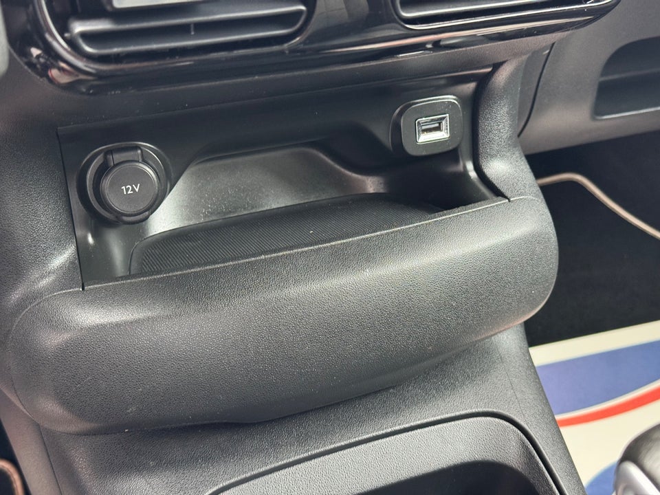Citroën C4 Cactus 1,2 PureTech 110 Iconic 5d
