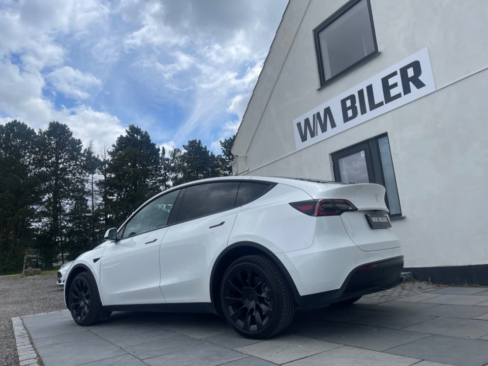 Tesla Model Y Long Range AWD 5d