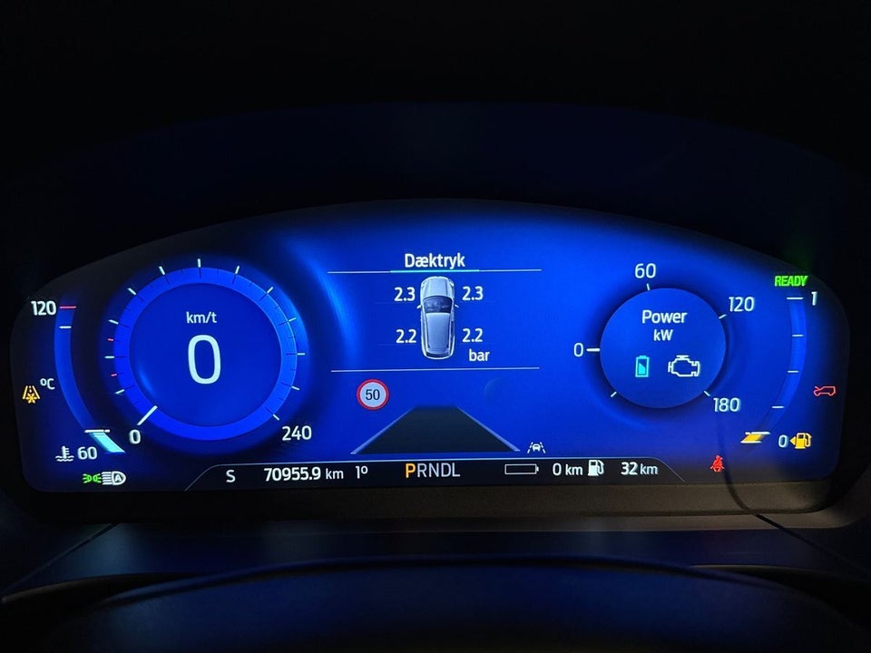 Ford Kuga 2,5 PHEV ST-Line X CVT 5d