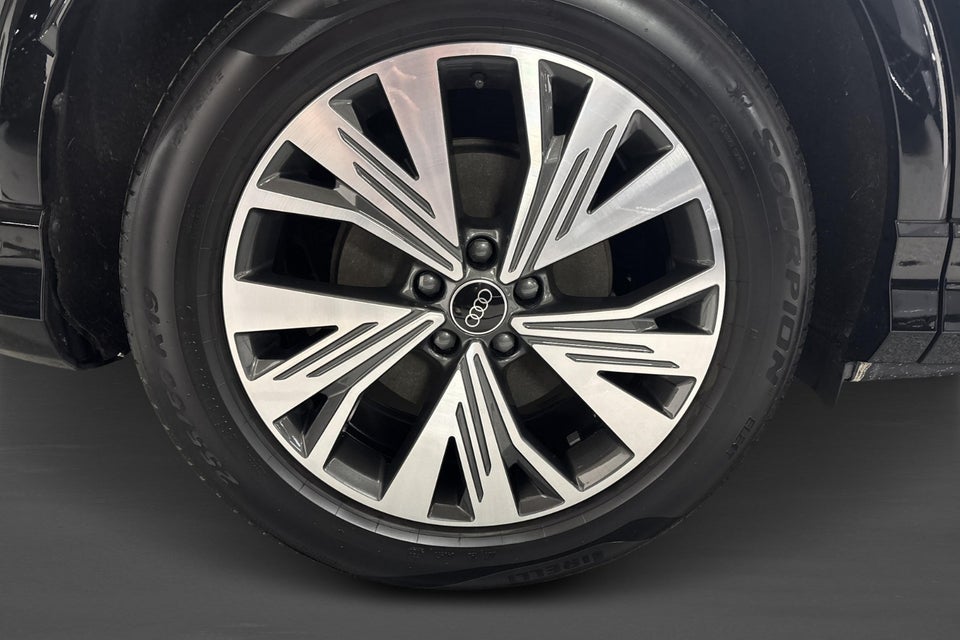 Audi Q4 e-tron 45 Progress 5d