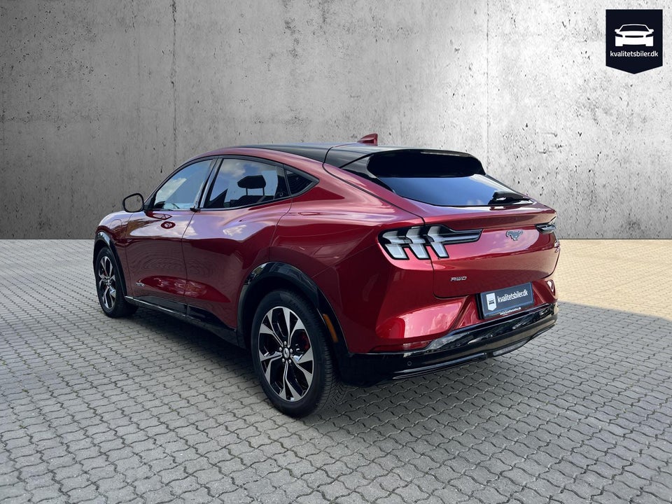 Ford Mustang Mach-E 75 Standard Range AWD 5d