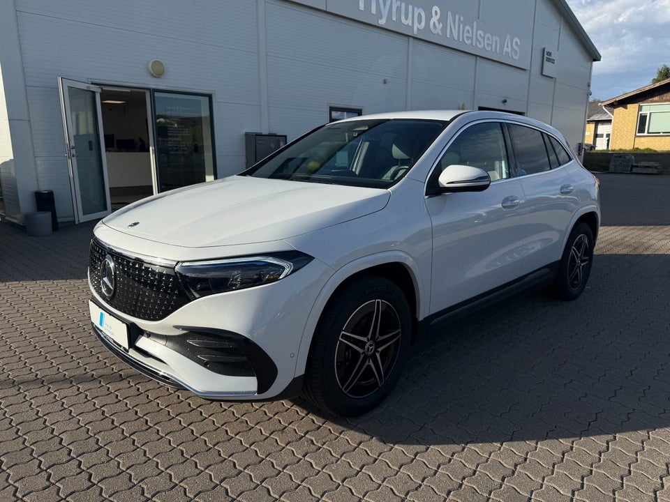 Mercedes EQA250+ AMG Line Advance Plus 5d