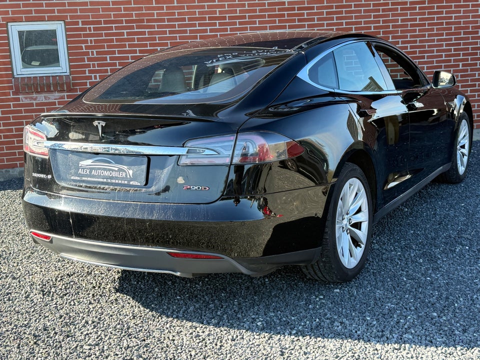 Tesla Model S P90D 5d