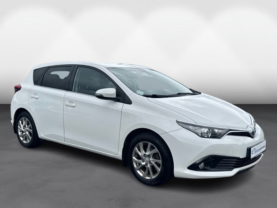 Toyota Auris 1,8 Hybrid H2 CVT 5d