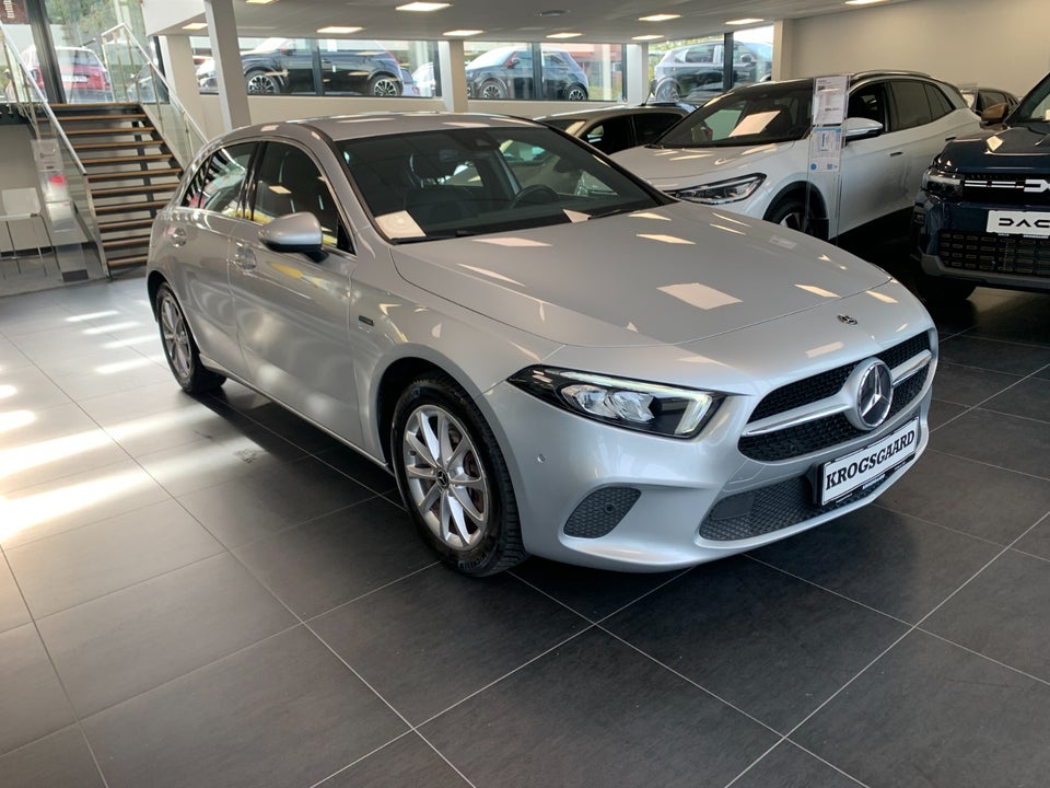 Mercedes A250 e 1,3 Progressive aut. 5d