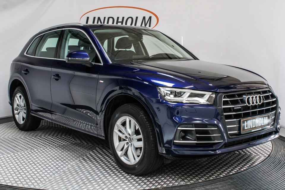 Audi Q5 55 TFSi e Sport quattro S-tr. 5d