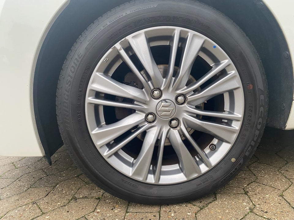 Suzuki Baleno 1,2 Dualjet Exclusive CVT 5d