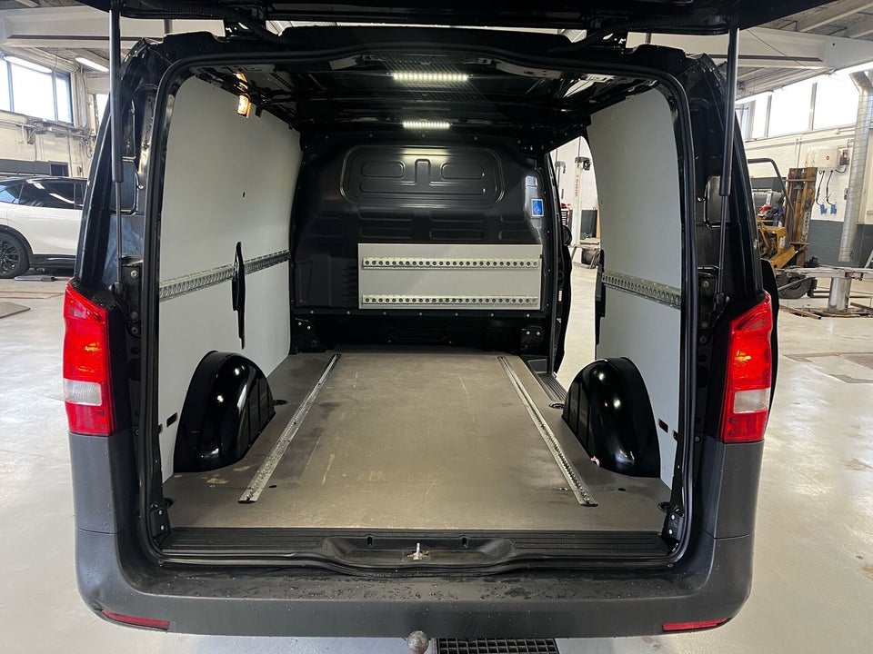 Mercedes Vito 114 2,0 CDi Kassevogn aut. L RWD