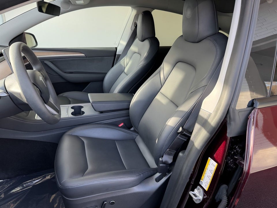 Tesla Model Y Long Range AWD 5d