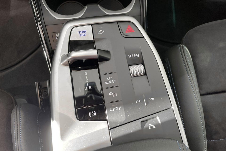 BMW iX2 eDrive20 M-Sport 5d