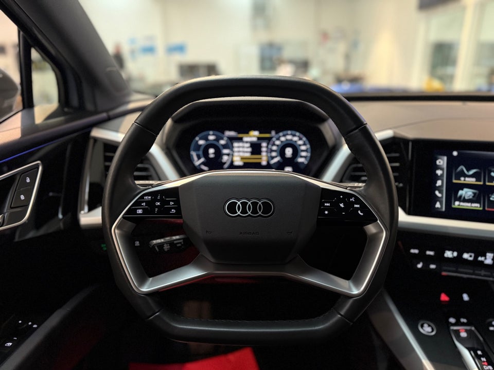 Audi Q4 e-tron 40  5d