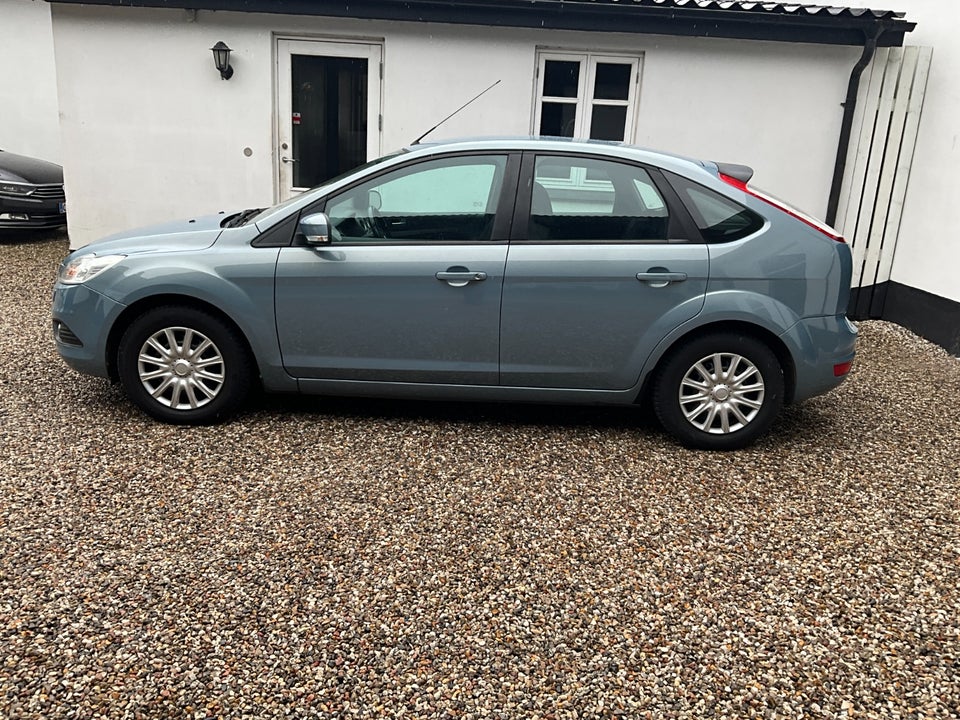 Ford Focus 1,6 Ambiente 3d