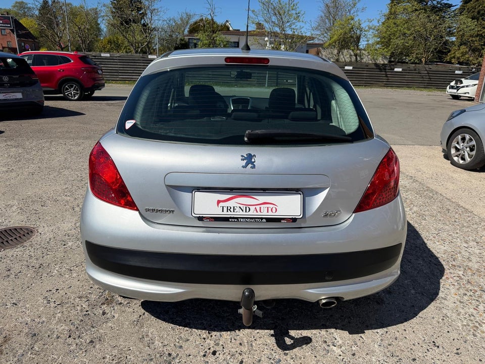 Peugeot 207 1,6 VTi S16 5d