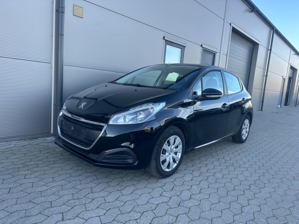 Peugeot 208 1,2 VTi 82 Chili 5d