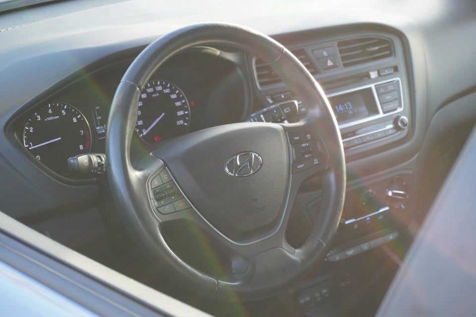 Hyundai i20 1,25 Trend 5d