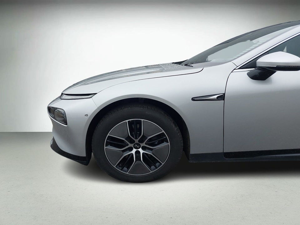 Xpeng P7 Long Range 4d