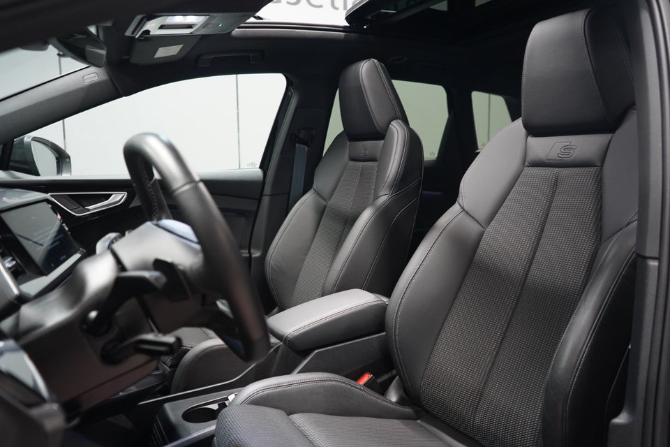 Audi Q4 e-tron 45 S-line 5d